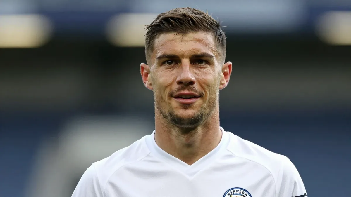 Stephen Eustaquio details his move to Swansea City from Porto and his connection with Portuguese coach Vitor Matos as the...