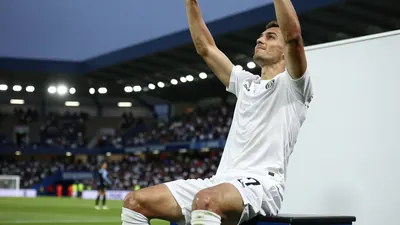 BBC Sport Wales reporter Gareth Vincent and Chris Wathan have released a podcast analysing Swansea City's first eight...
